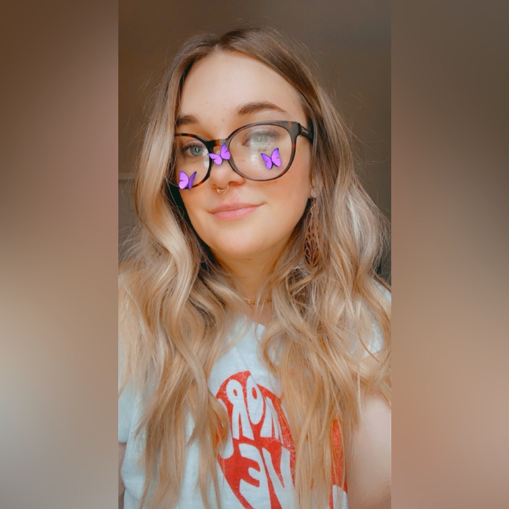 Meet your Posher, Karina